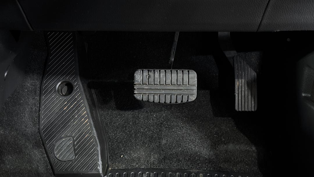 2024 Mitsubishi Eclipse Cross Es (2WD), Automatic, 32180 km, Pedals and Footmat