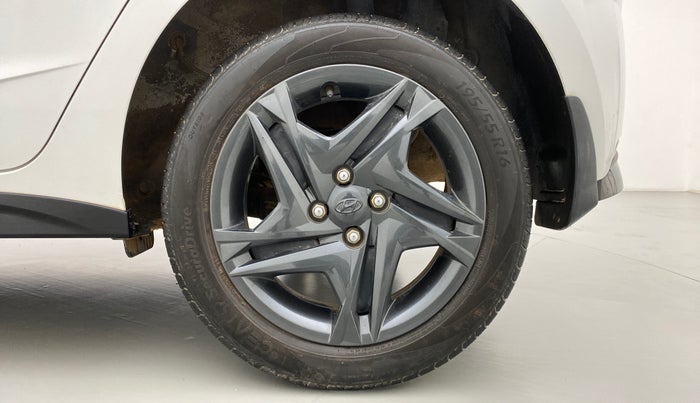 2020 Hyundai NEW I20 SPORTZ 1.2 AT, Petrol, Automatic, 9,259 km, Left Rear Wheel
