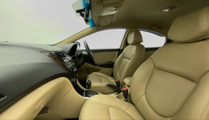 2014 Hyundai Verna FLUIDIC 1.6 VTVT SX AT, Petrol, Automatic, 55,030 km, Right Side Front Door Cabin