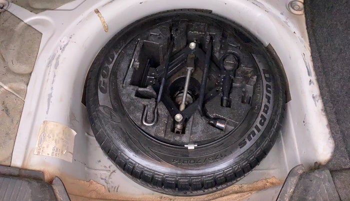2019 Volkswagen Ameo Trendline 1.0, Petrol, Manual, 77,643 km, Spare Tyre