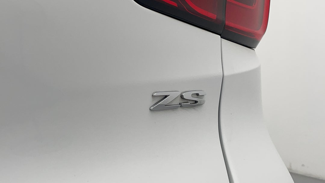 Badge (Boot Right Side)