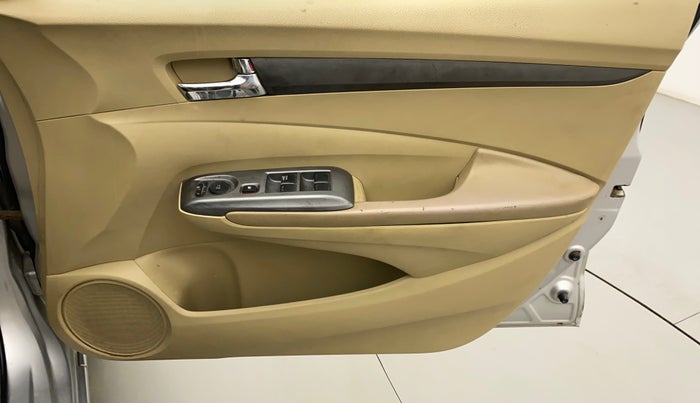 2012 Honda City 1.5L I-VTEC V MT, Petrol, Manual, 98,614 km, Driver Side Door Panels Control