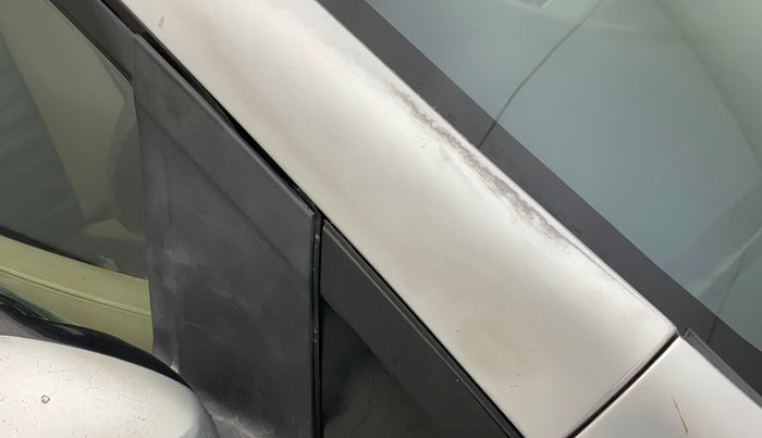 2012 Honda City 1.5L I-VTEC V MT, Petrol, Manual, 98,614 km, Right A pillar - Paint is slightly faded
