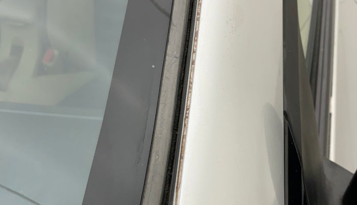2012 Honda City 1.5L I-VTEC V MT, Petrol, Manual, 98,614 km, Left A pillar - Paint is slightly faded