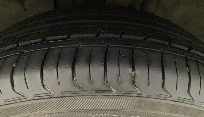 2018 Ford Ecosport TITANIUM 1.5L DIESEL, Diesel, Manual, 51,783 km, Left Front Tyre Tread