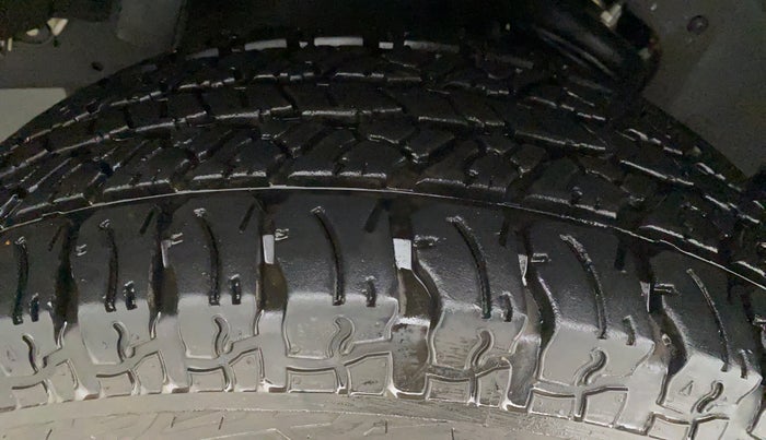 2021 Mahindra Thar LX PETROL HT 4WD AT, Petrol, Automatic, 5,043 km, Right Rear Tyre Tread