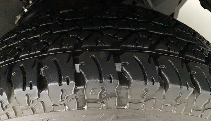 2021 Mahindra Thar LX PETROL HT 4WD AT, Petrol, Automatic, 5,043 km, Left Rear Tyre Tread