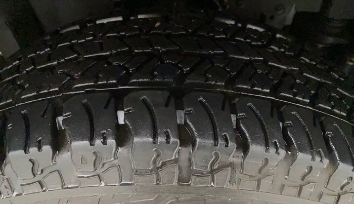 2021 Mahindra Thar LX PETROL HT 4WD AT, Petrol, Automatic, 5,043 km, Right Front Tyre Tread