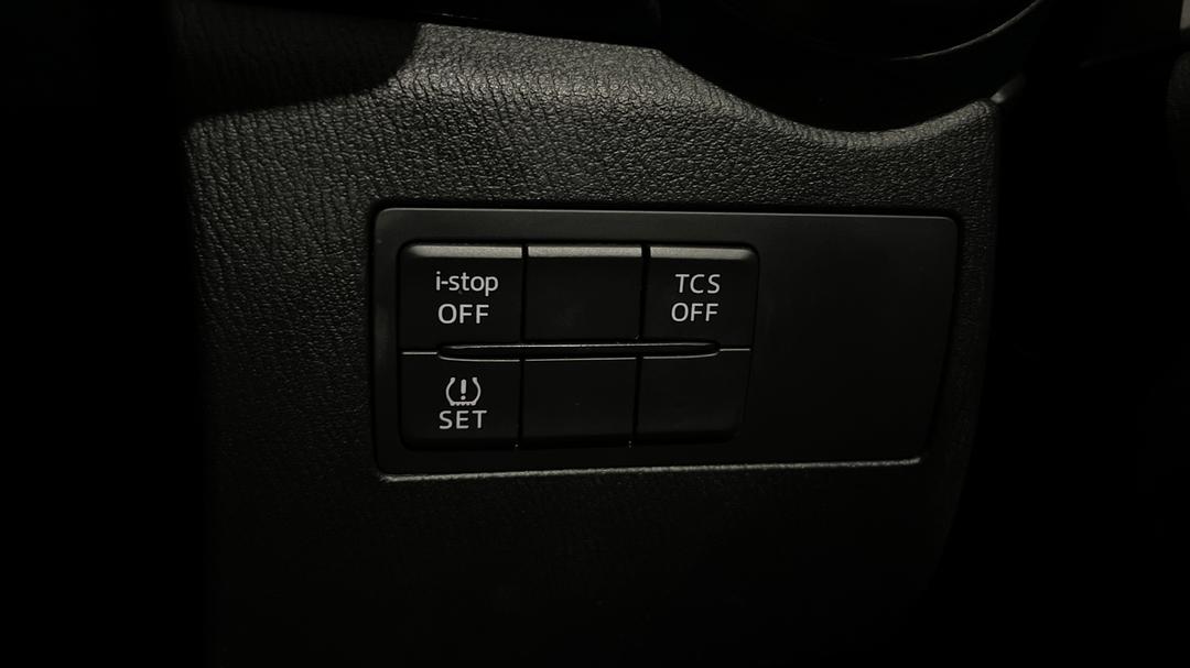 2019 Mazda CX-3 Maxx Sport (FWD), Automatic, 57649 km, Utility Switches/Buttons