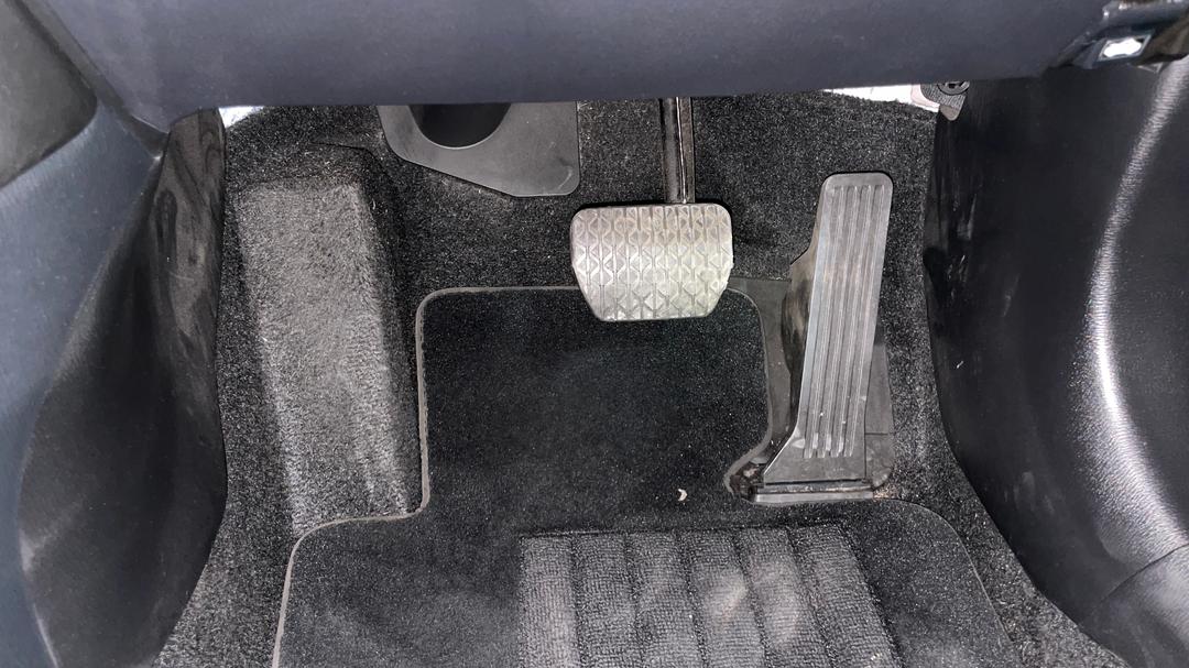 2019 Mazda CX-3 Maxx Sport (FWD), Automatic, 57649 km, Pedals and Footmat