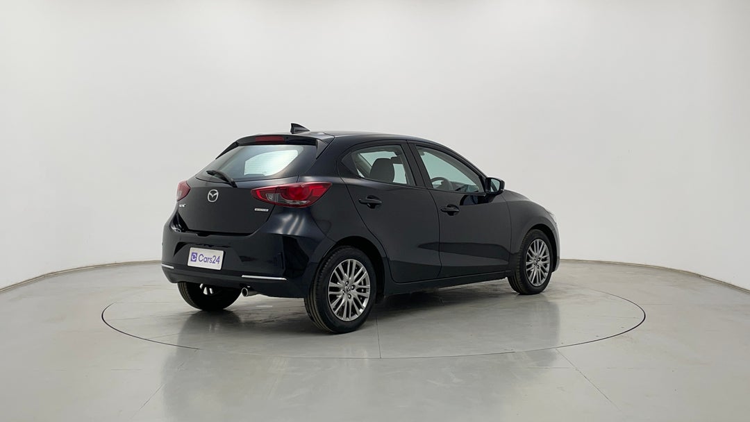 Right Back Diagonal (45- Degree) View