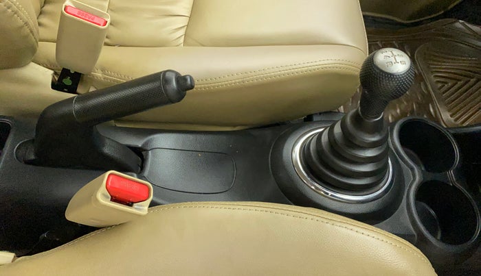 2013 Honda Amaze 1.2L I-VTEC S, Petrol, Manual, 42,690 km, Gear Lever