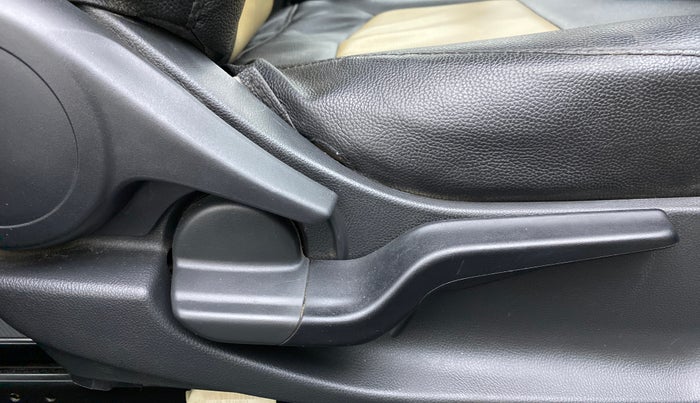 2019 Honda Amaze 1.2 SMT I VTEC, Petrol, Manual, 38,040 km, Driver Side Adjustment Panel