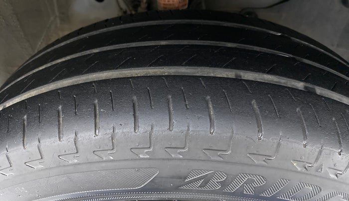 2019 Honda Amaze 1.2 SMT I VTEC, Petrol, Manual, 38,040 km, Right Front Tyre Tread