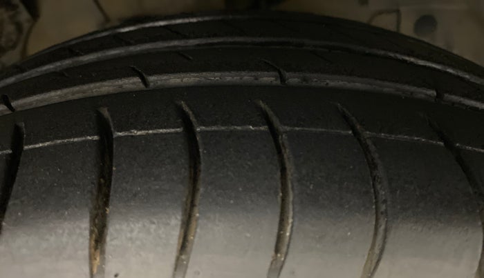 2014 Tata Zest XMS RT, Petrol, Manual, 74,916 km, Right Front Tyre Tread