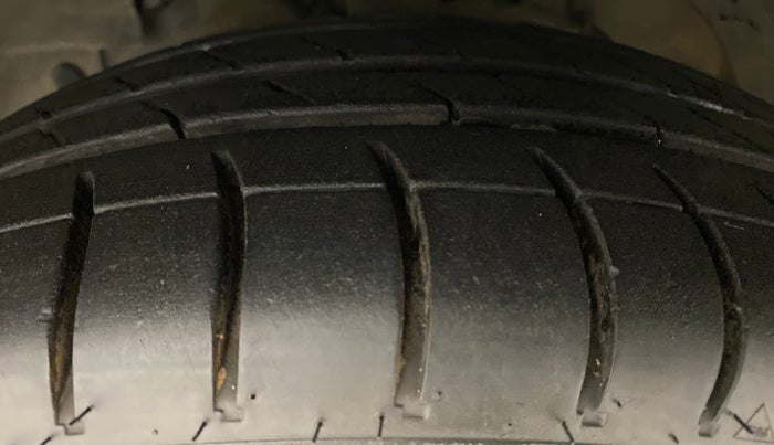 2014 Tata Zest XMS RT, Petrol, Manual, 74,916 km, Left Front Tyre Tread