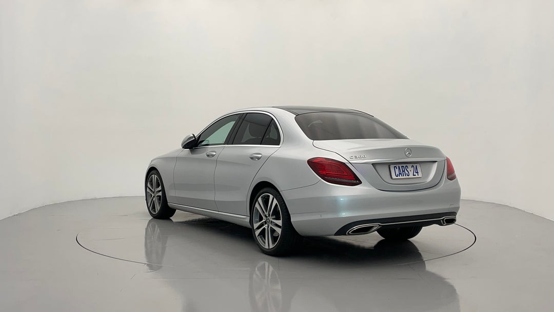 Left Back Diagonal (45- Degree) View