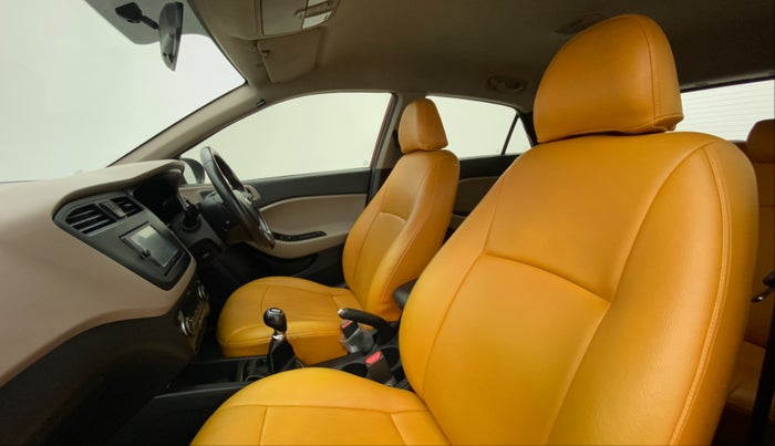 2016 Hyundai Elite i20 ASTA 1.2 (O), Petrol, Manual, 51,903 km, Right Side Front Door Cabin