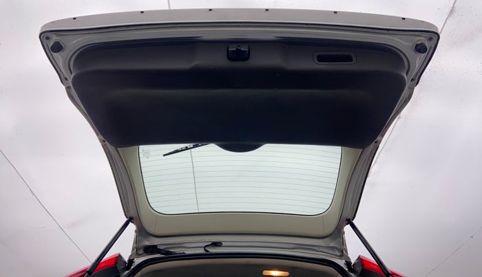 2014 Honda CRV 2.4 AT 4WD AVN, Petrol, Automatic, 1,03,683 km, Boot Door Open