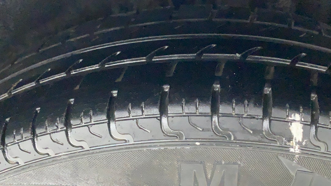 Left Rear Tyre Tread