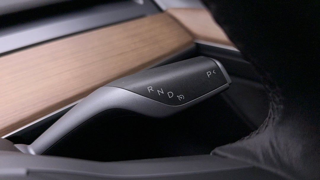 2021 Tesla Model 3 Standard Range Plus RWD, Automatic, 45634 km, Gear Lever 