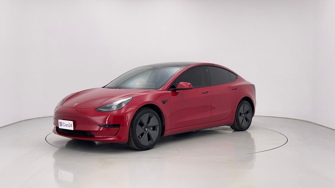 2021 Tesla Model 3 Standard Range Plus RWD, Automatic, 45634 km, Left Front Diagonal (45- Degree) View