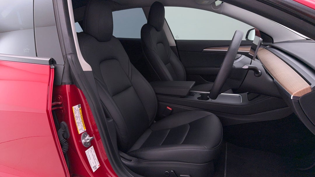 2021 Tesla Model 3 Standard Range Plus RWD, Automatic, 45634 km, Right Side Front Door Cabin View