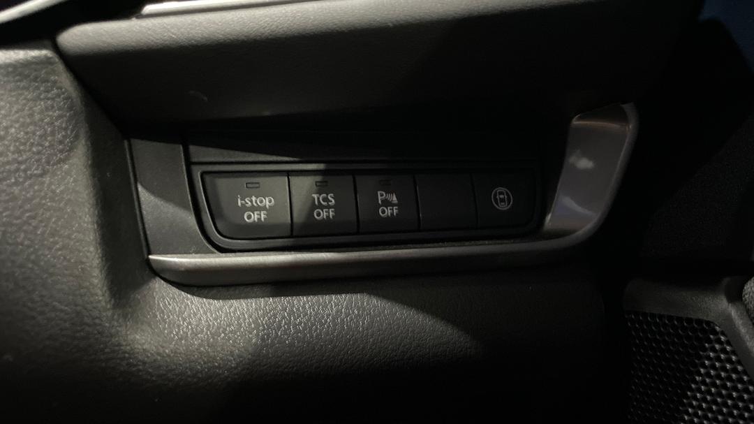 2021 Mazda CX-30 G20 Pure (FWD), Automatic, 99032 km, Utility Switches/Buttons