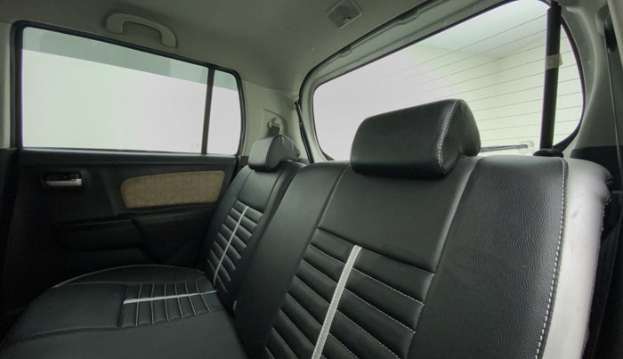 2017 Maruti Wagon R 1.0 VXI, Petrol, Manual, 51,897 km, Right Side Rear Door Cabin