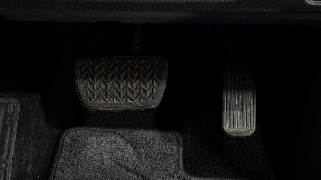 2018 Toyota Kluger Gx (4x2), Automatic, 76982 km, Pedals and Footmat
