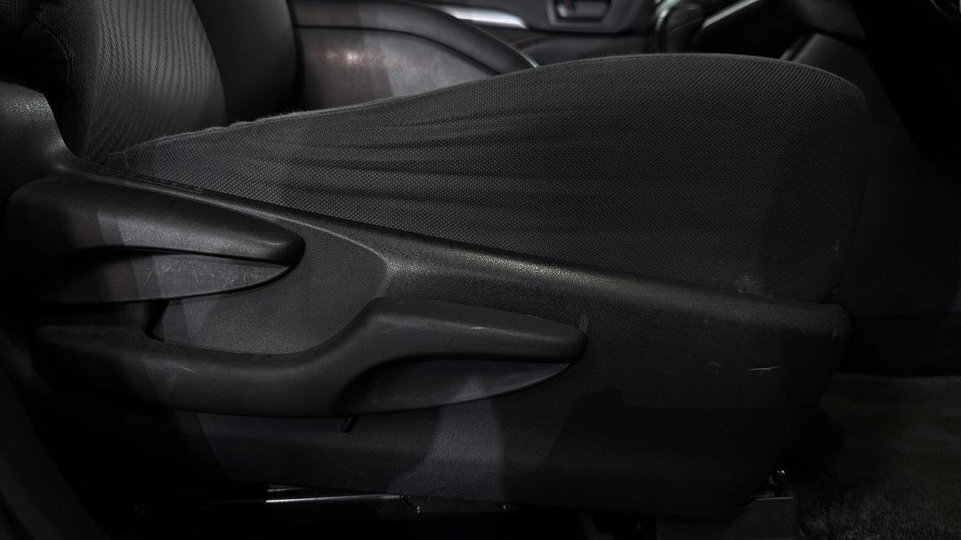 2018 Toyota Kluger Gx (4x2), Automatic, 76982 km, Drivers Side Adjustment Panel