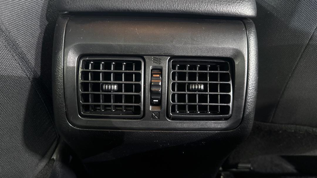 2017 Toyota Camry Altise, Automatic, 84007 km, Rear A/C Vent