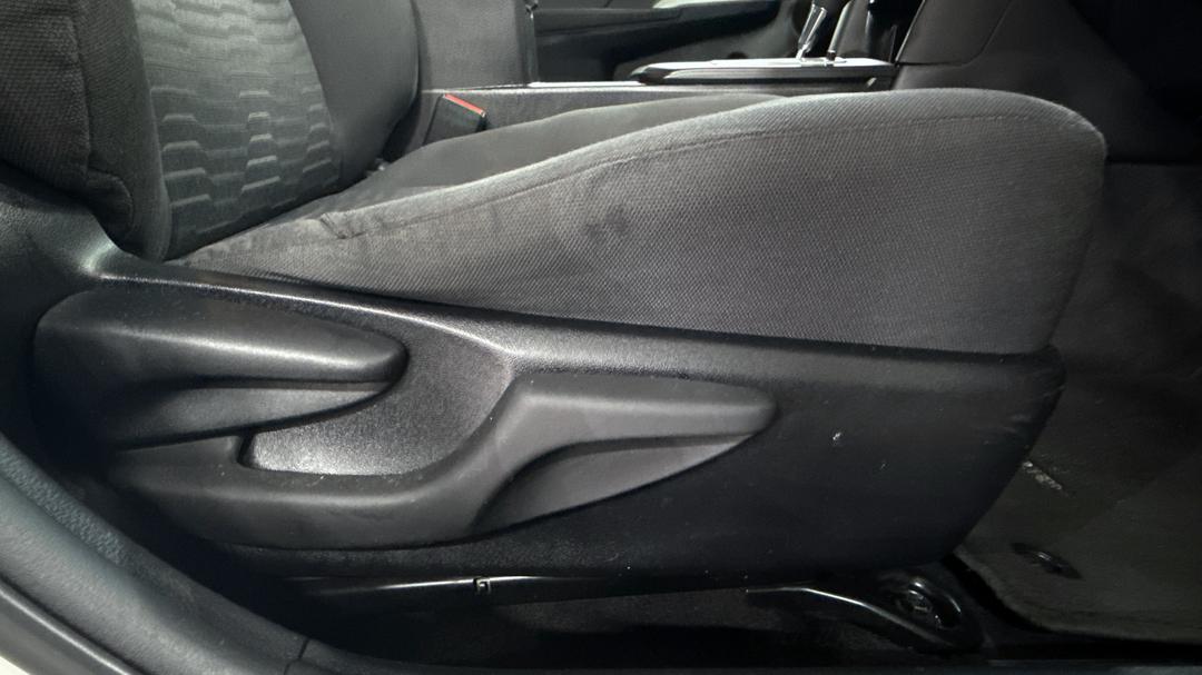 2017 Toyota Camry Altise, Automatic, 84007 km, Drivers Side Adjustment Panel
