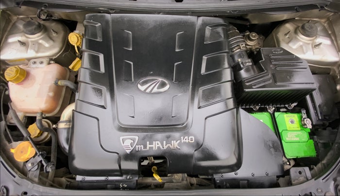 2015 Mahindra XUV500 W8 FWD, Diesel, Manual, 93,626 km, Open Bonet