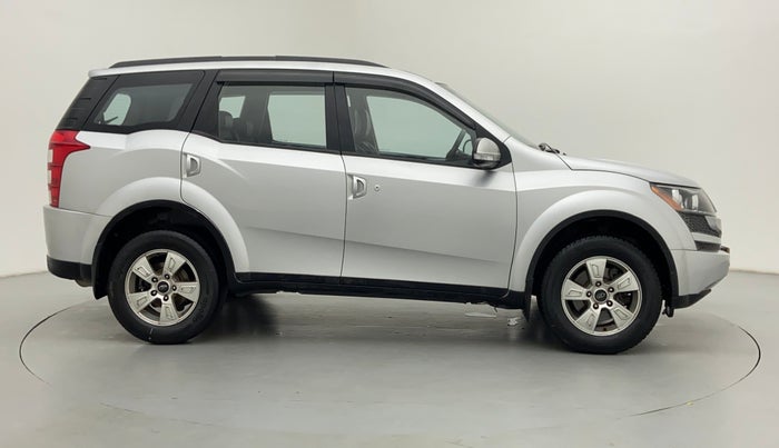 2015 Mahindra XUV500 W8 FWD, Diesel, Manual, 93,626 km, Right Side View