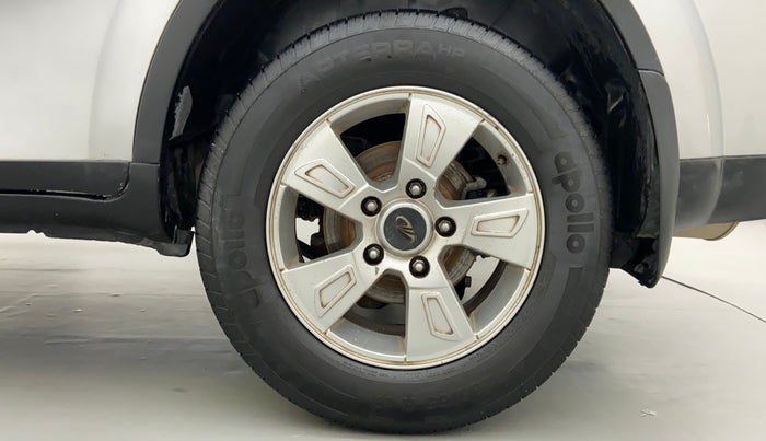 2015 Mahindra XUV500 W8 FWD, Diesel, Manual, 93,626 km, Left Rear Wheel