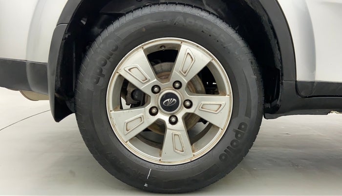 2015 Mahindra XUV500 W8 FWD, Diesel, Manual, 93,626 km, Right Rear Wheel