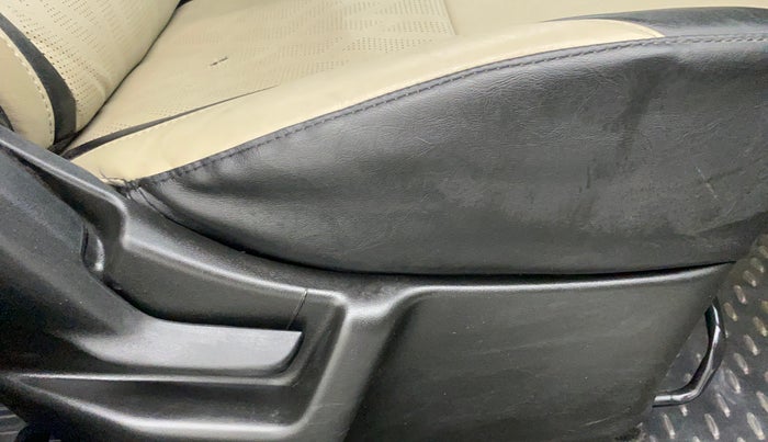 2021 Maruti New Wagon-R LXI CNG 1.0 L, CNG, Manual, 33,889 km, Driver Side Adjustment Panel