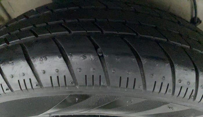 2017 Maruti Celerio ZXI OPT AMT, Petrol, Automatic, 11,751 km, Right Rear Tyre Tread