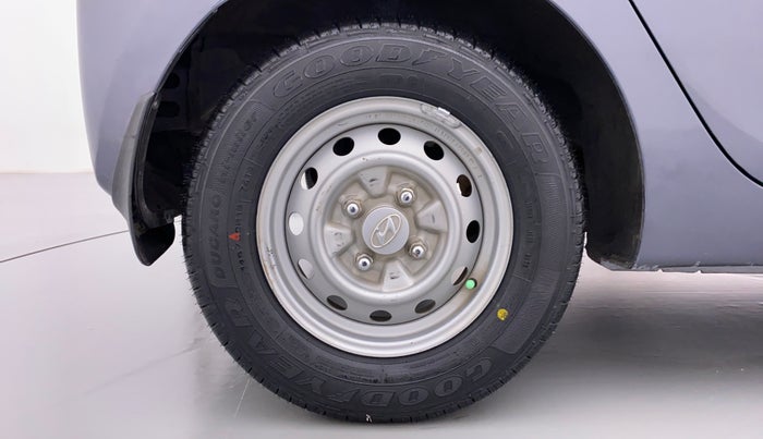 2017 Hyundai Eon ERA PLUS, Petrol, Manual, 61,694 km, Right Rear Wheel