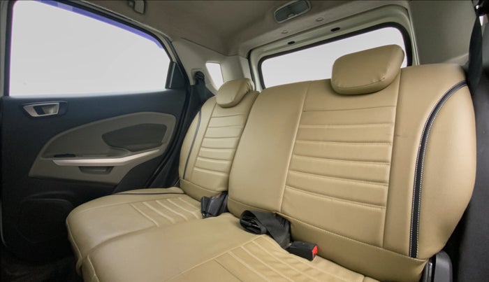 2015 Ford Ecosport 1.5TITANIUM TDCI, Diesel, Manual, 1,00,608 km, Right Side Rear Door Cabin
