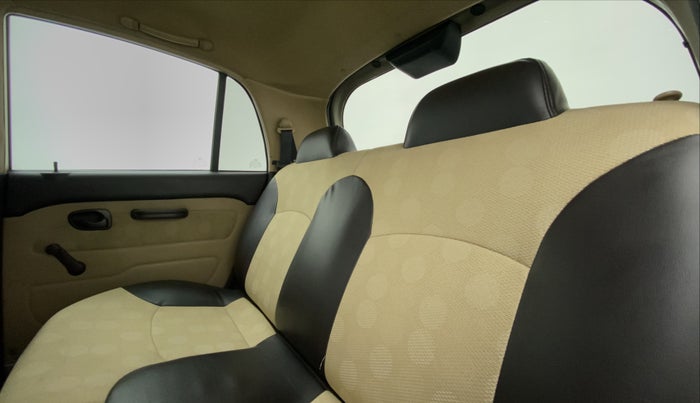 2011 Hyundai Santro Xing GL PLUS, CNG, Manual, 82,841 km, Right Side Rear Door Cabin