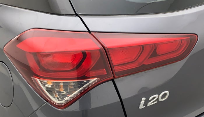 2017 Hyundai Elite i20 MAGNA EXECUTIVE 1.2, CNG, Manual, 58,991 km, Left tail light - Minor scratches