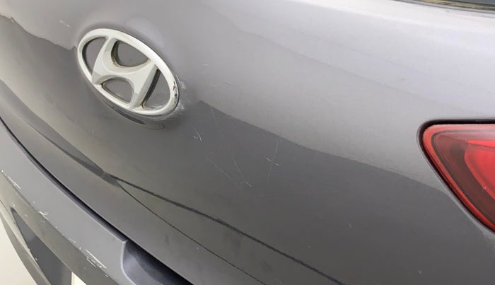 2017 Hyundai Elite i20 MAGNA EXECUTIVE 1.2, CNG, Manual, 58,991 km, Dicky (Boot door) - Minor scratches