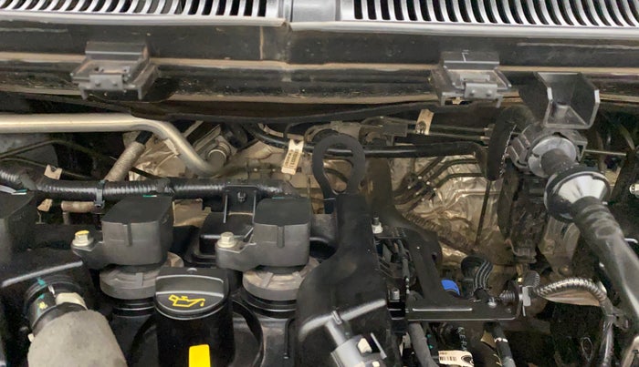 2018 Ford FREESTYLE TITANIUM 1.2 PETROL, Petrol, Manual, 31,896 km, Firewall - Slight discoloration