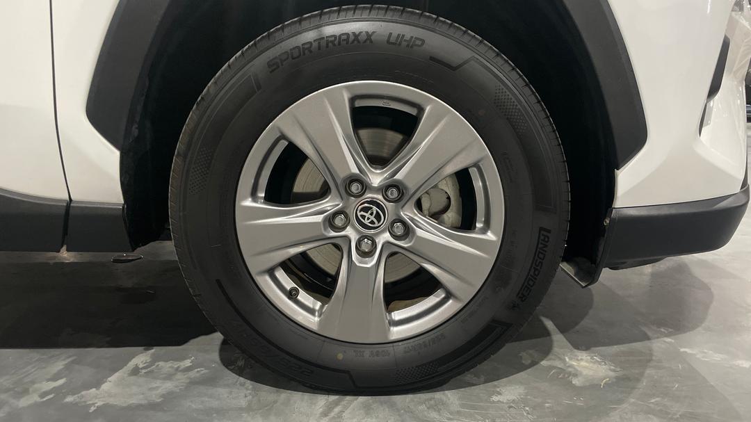 2023 Toyota RAV4 Gx (AWD) Hybrid, Automatic, 56913 km, Right Front Wheel