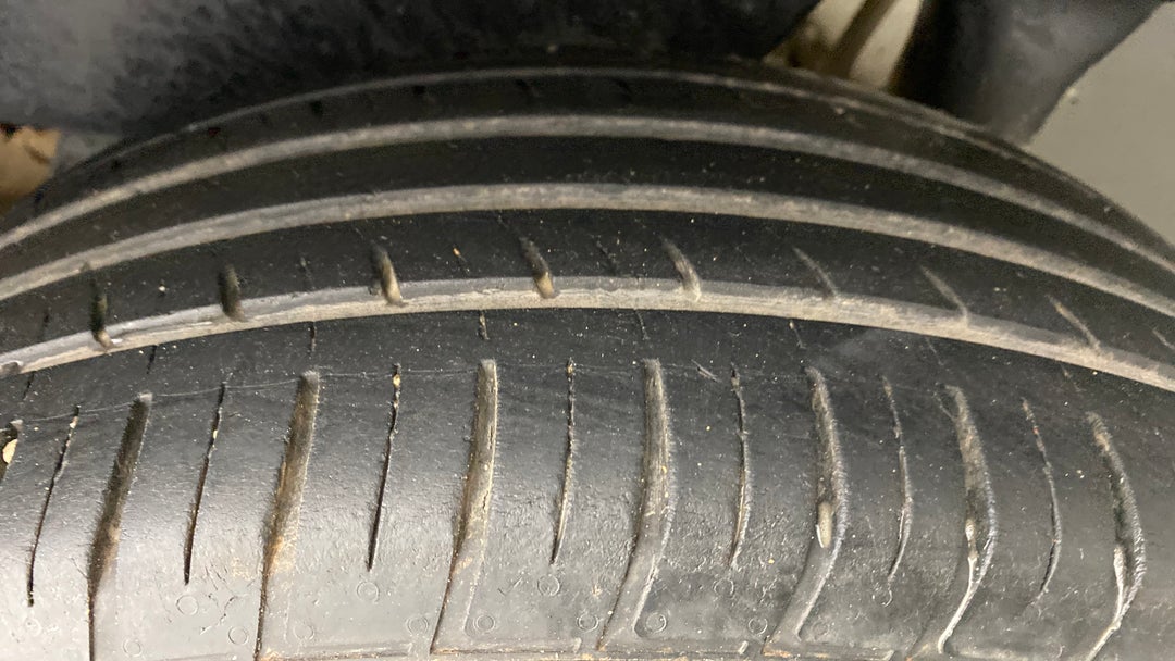 Right Rear Tyre Tread