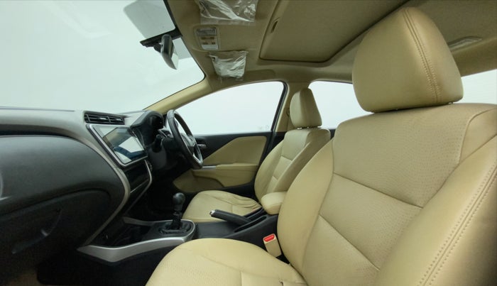 2017 Honda City 1.5L I-DTEC VX, Diesel, Manual, 97,530 km, Right Side Front Door Cabin