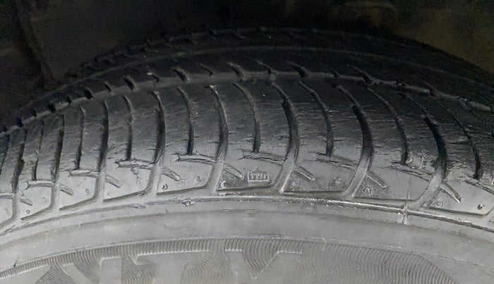 2015 Maruti Celerio ZXI AMT, Petrol, Automatic, 23,750 km, Left Front Tyre Tread