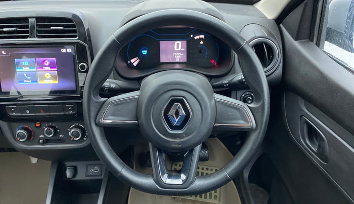 2022 Renault Kwid RXT 1.0, Petrol, Manual, 17,430 km, Steering Wheel Close Up